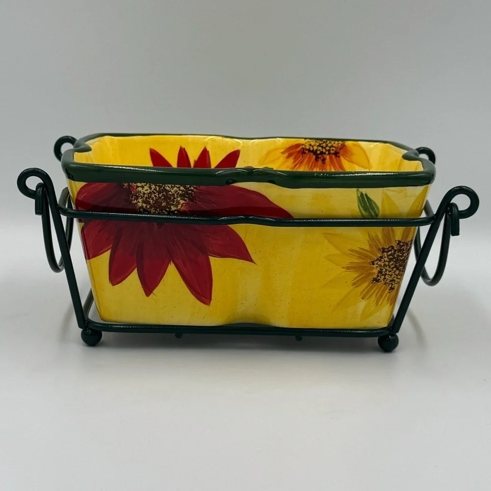 Temptations Sunflower Presentable Ovenware 1qt Casserole and Green Wire Basket